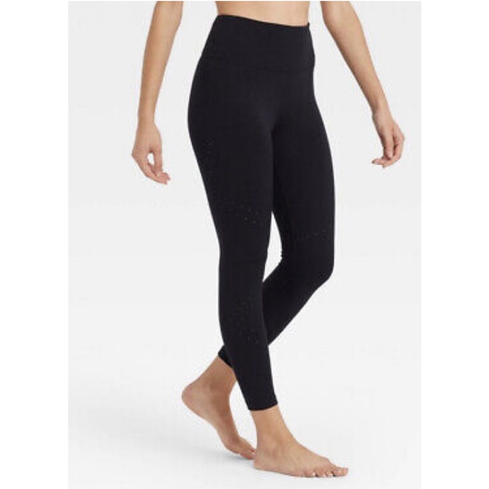 Lot of 2- Women’s Joy Lab High Rise 7/8 Cropped Leggings - M